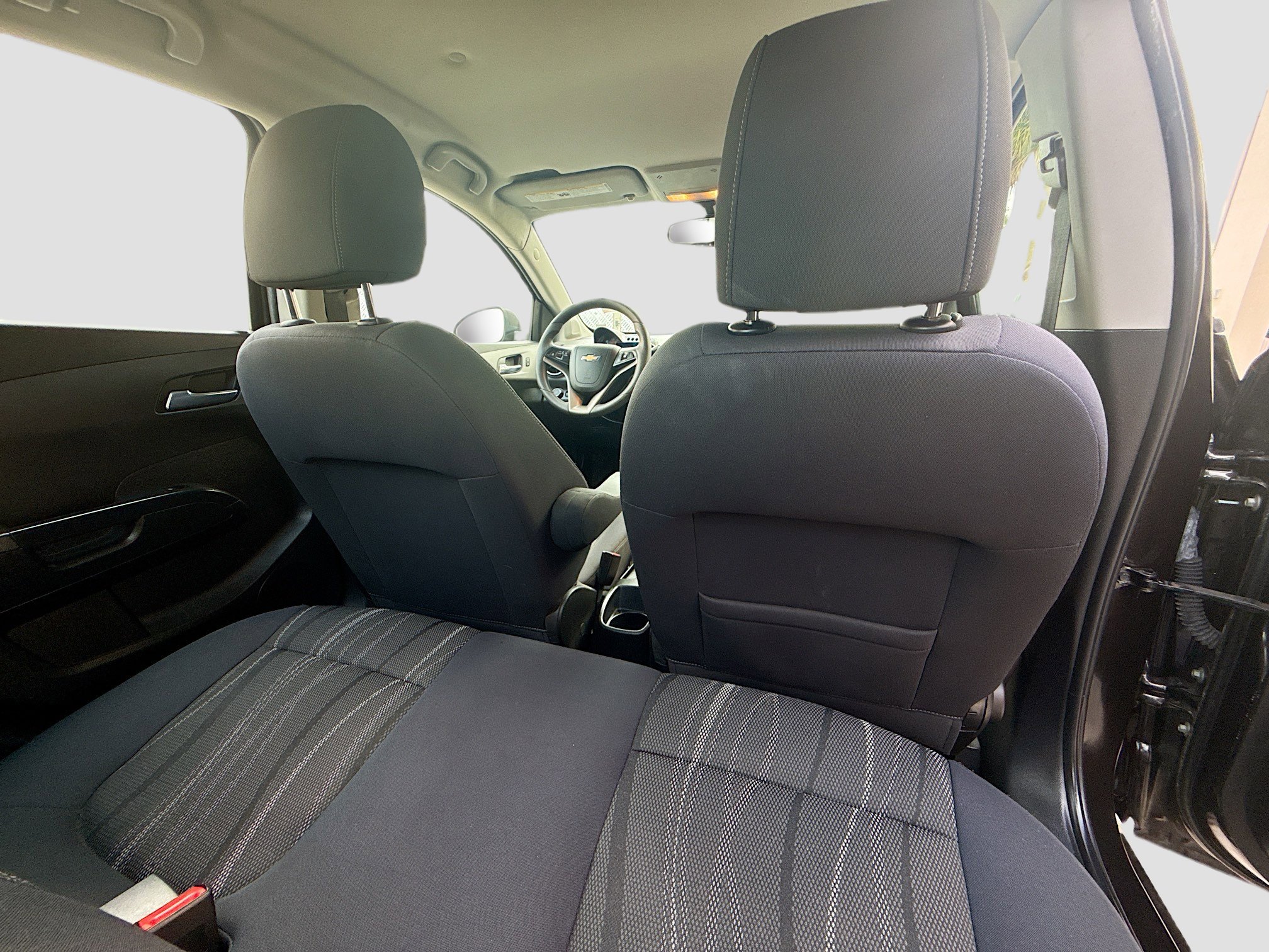 Used 2016 Chevrolet Sonic LT image 28