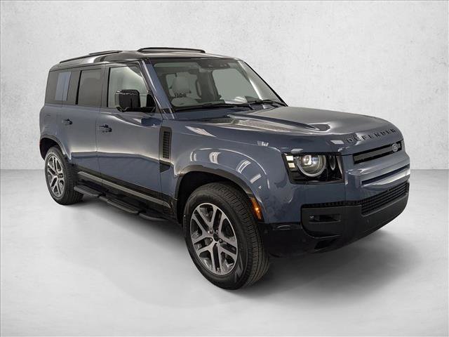 New 2026 Land Rover Defender 110 X-Dynamic SE image 2