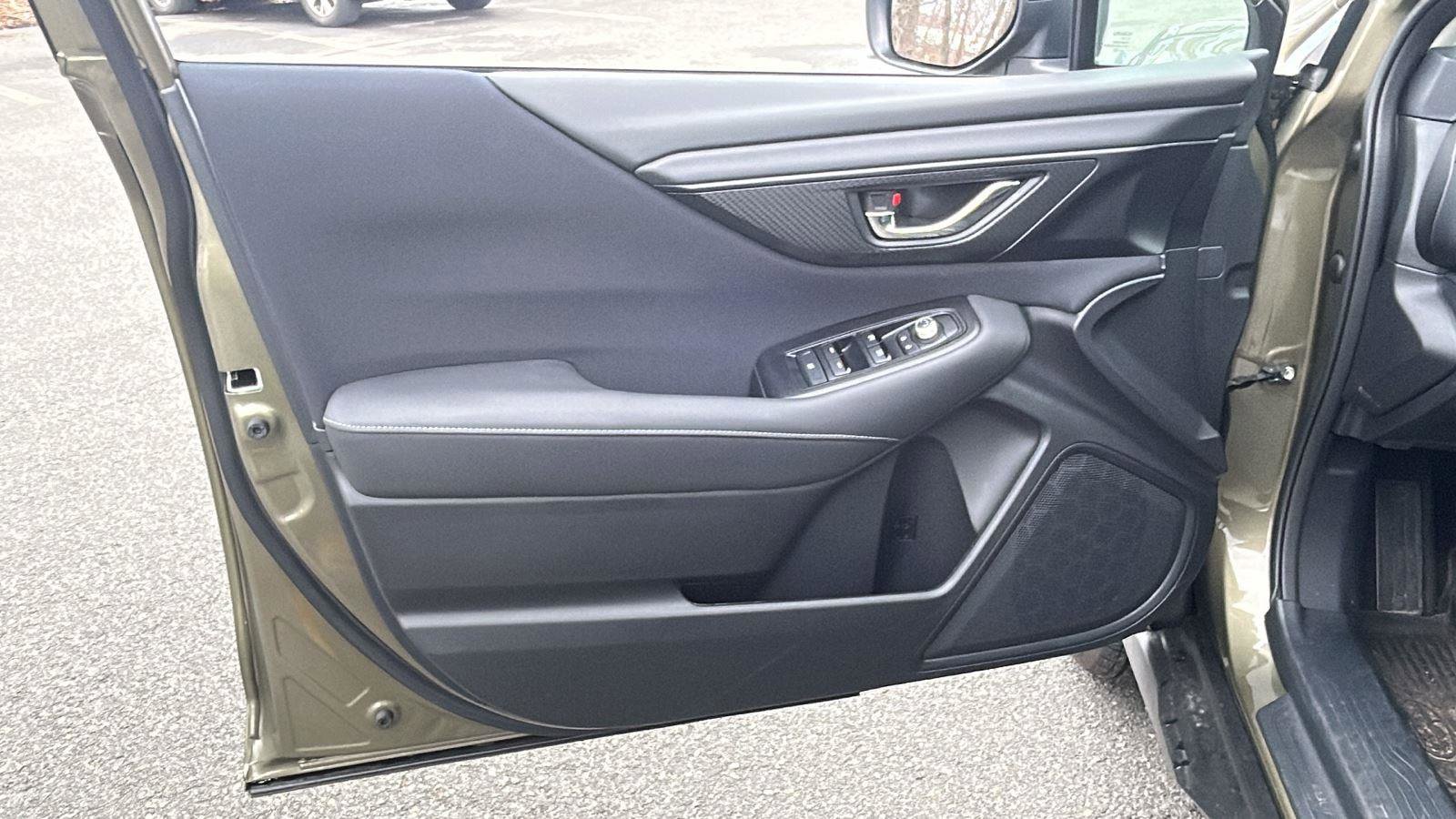 Certified 2025 Subaru Outback Premium image 15