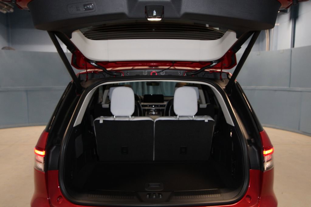 Used 2026 Lincoln Aviator AWD image 41