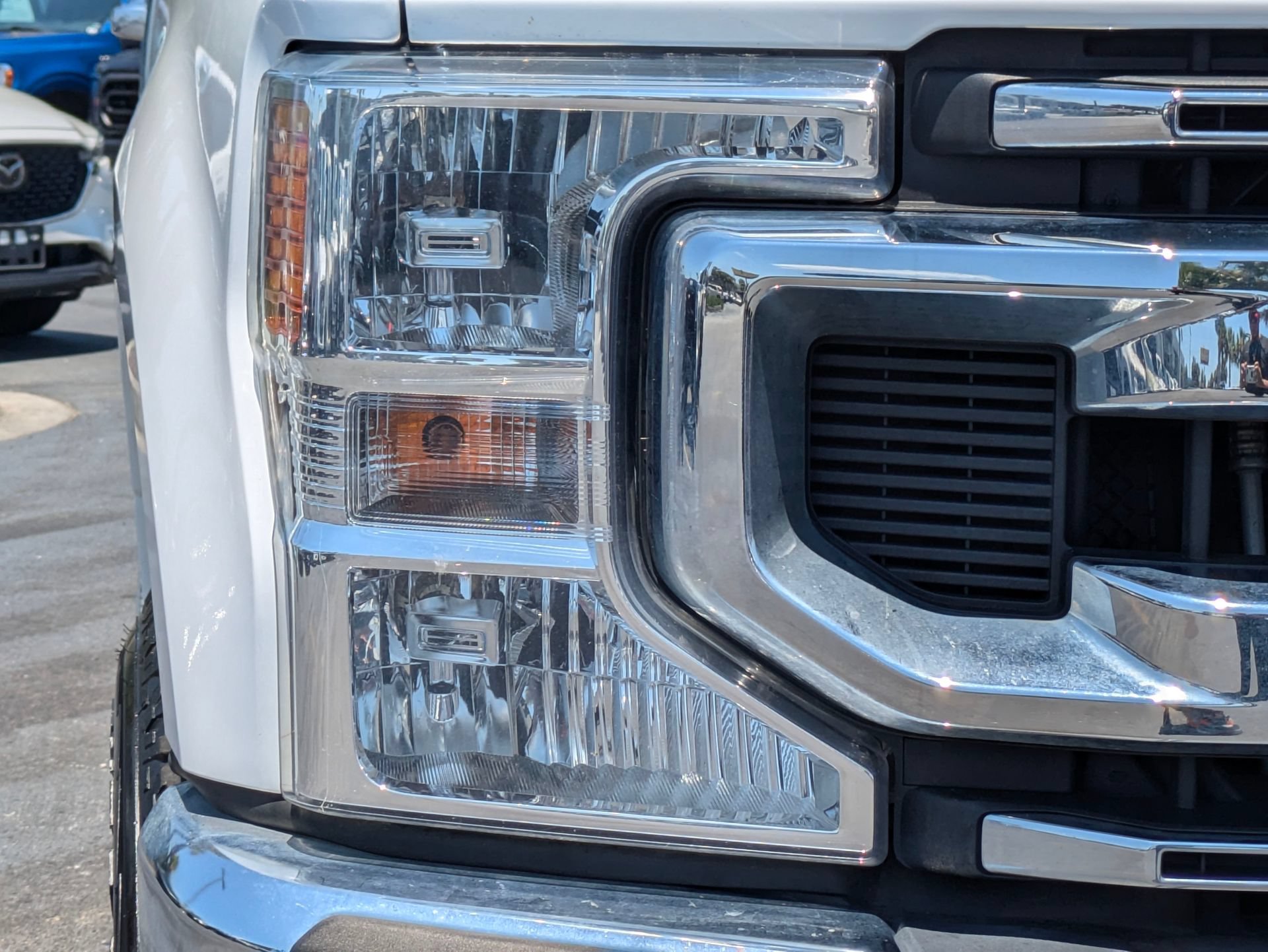 Certified 2020 Ford F250 XLT w/ XLT Premium Package AWD/4WD image 11