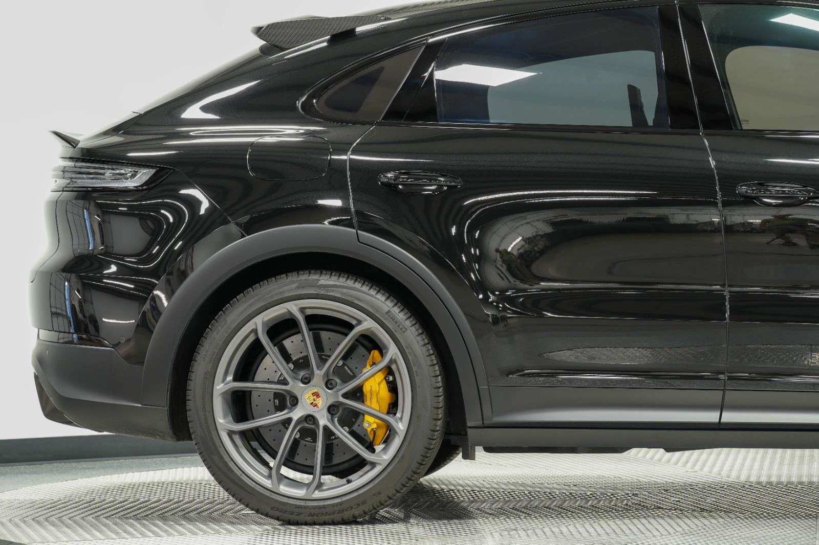 Used 2024 Porsche Cayenne Turbo GT image 20