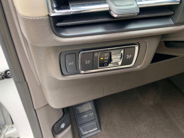 Used 2022 Lincoln Corsair FWD w/ Premium Package image 15