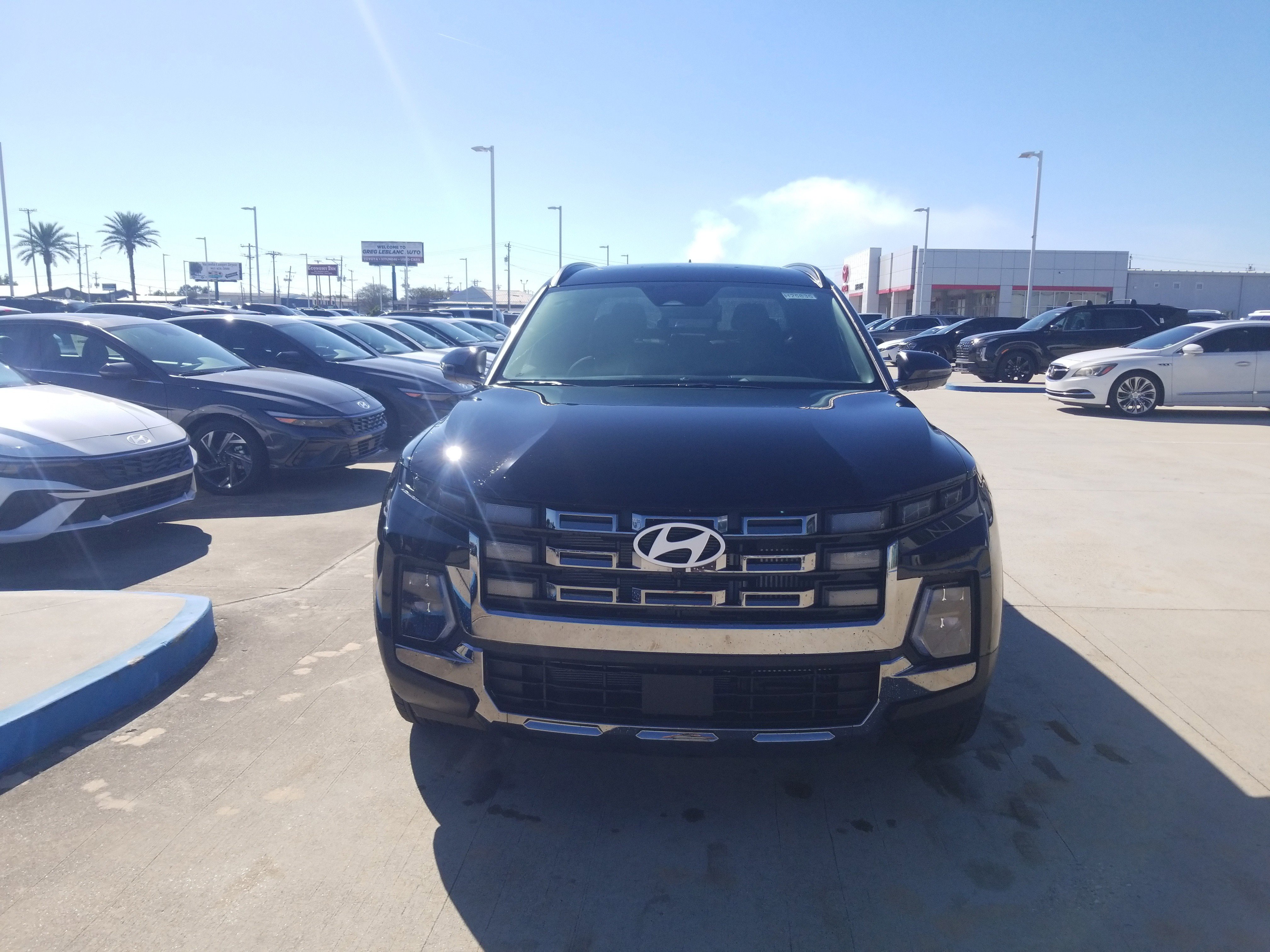 New 2025 Hyundai Santa Cruz Limited image 2