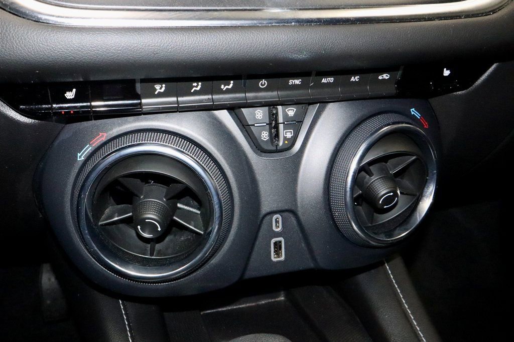 Used 2024 Chevrolet Blazer LT w/ Convenience Package image 28