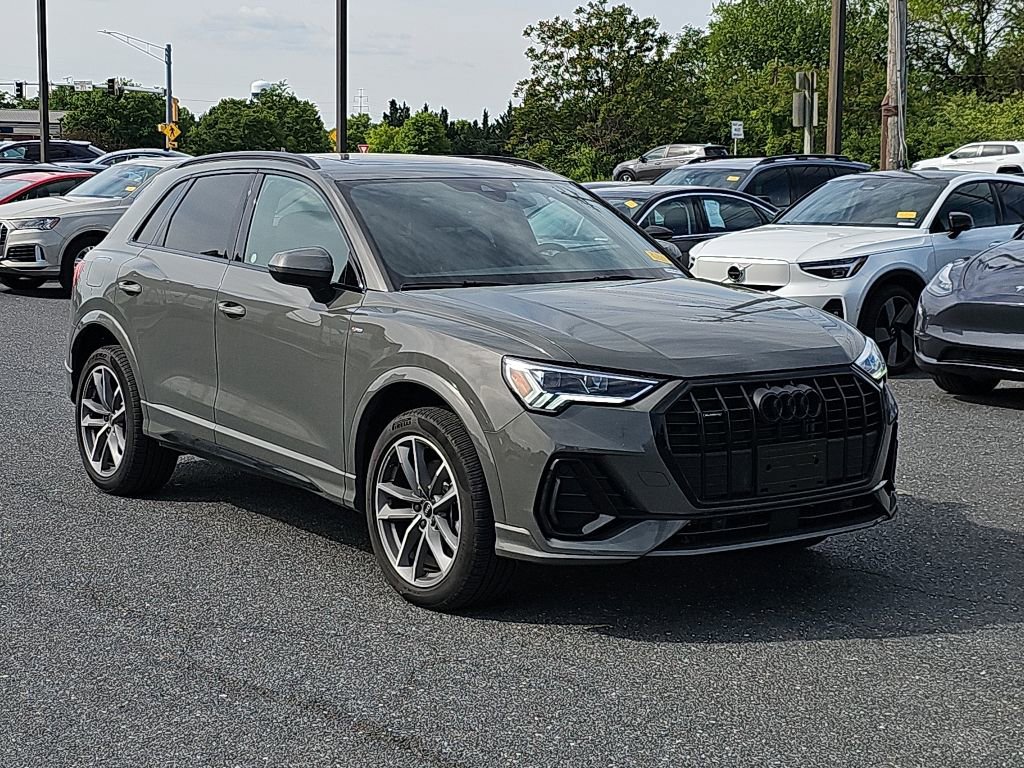 Used 2025 Audi Q3 2.0T Premium w/ Convenience Package