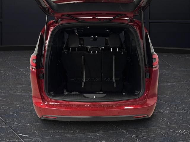 New 2026 Chrysler Pacifica Select AWD/4WD image 14