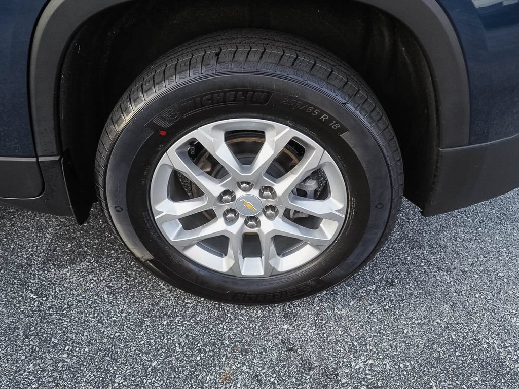 Certified 2023 Chevrolet Traverse LS w/ Safety Package FWD image 37