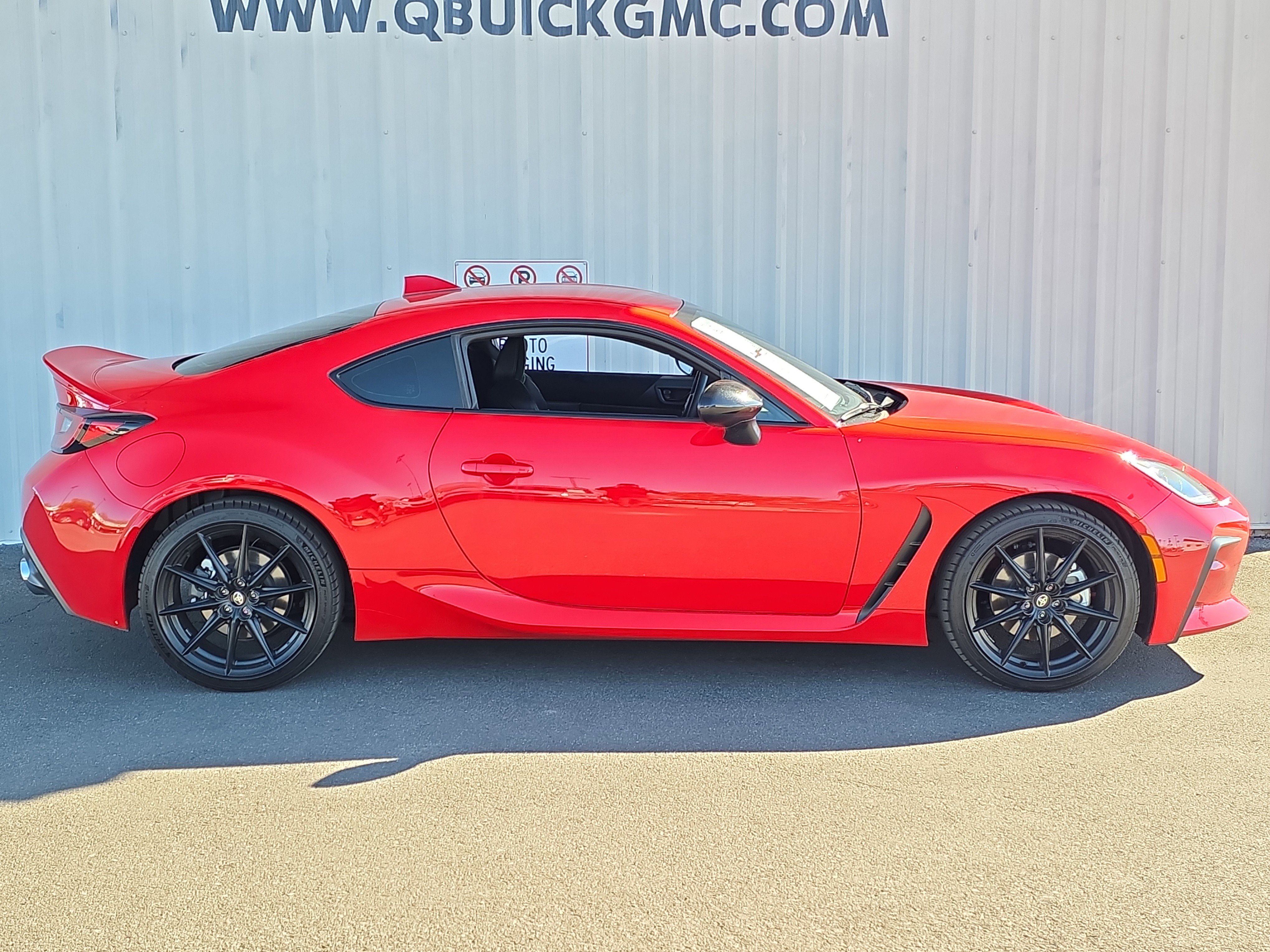 Used 2024 Toyota GR86 Premium image 11