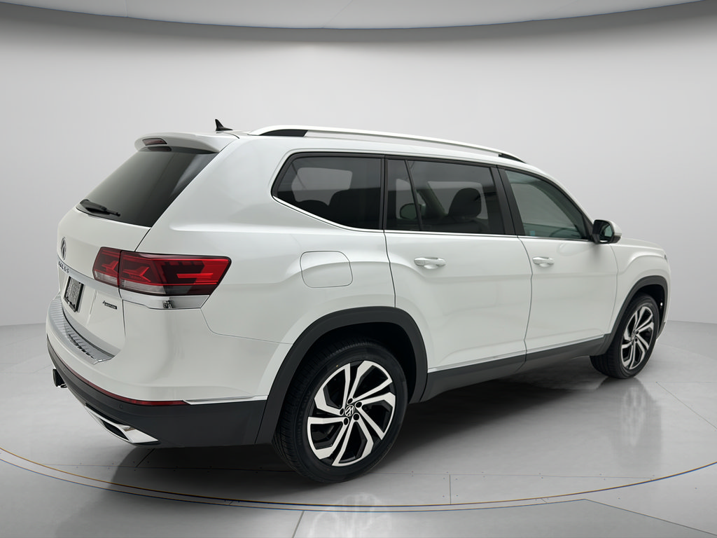 Used 2023 Volkswagen Atlas SEL AWD/4WD image 3