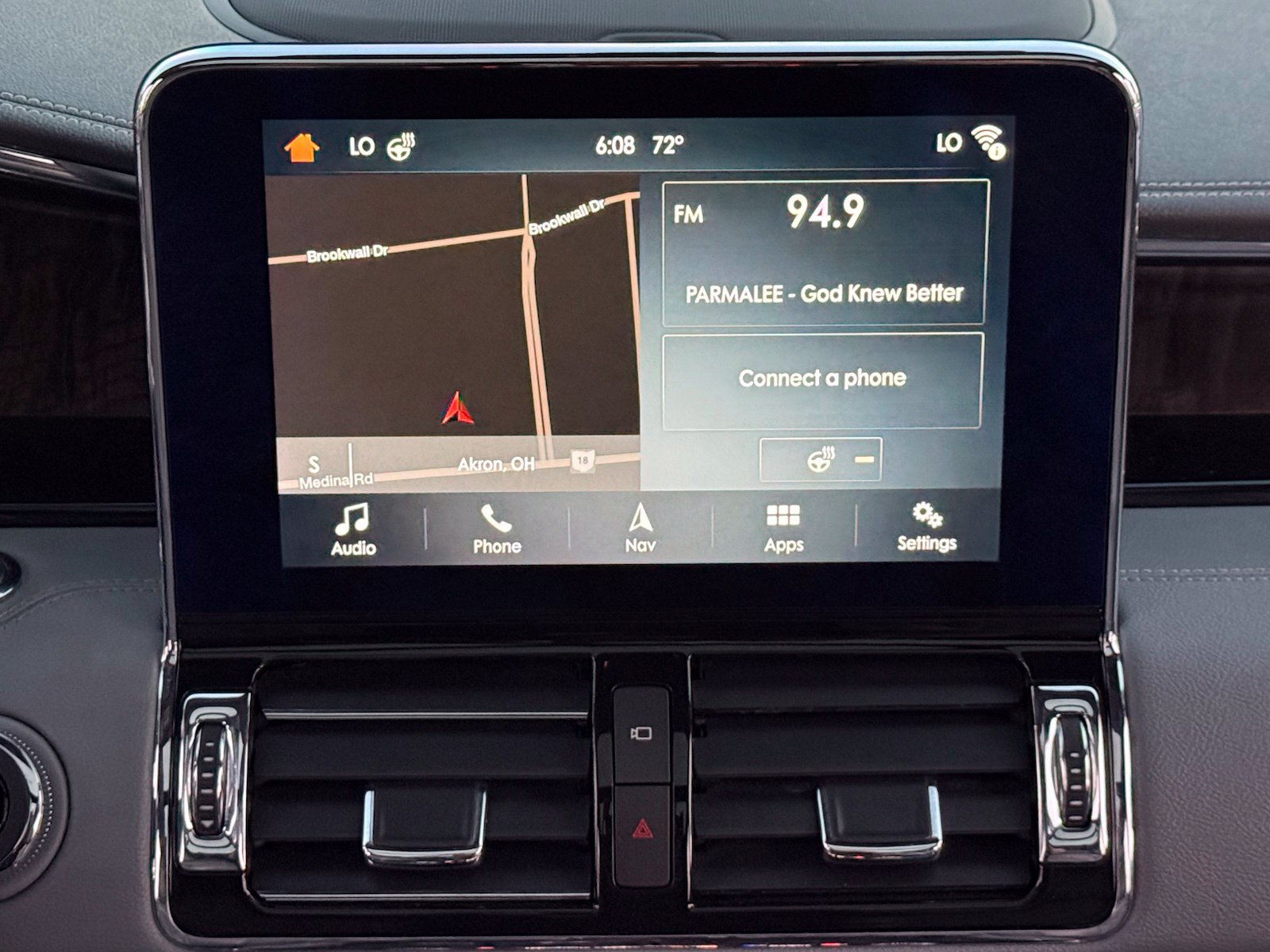 Used 2018 Lincoln Navigator Select RWD image 25