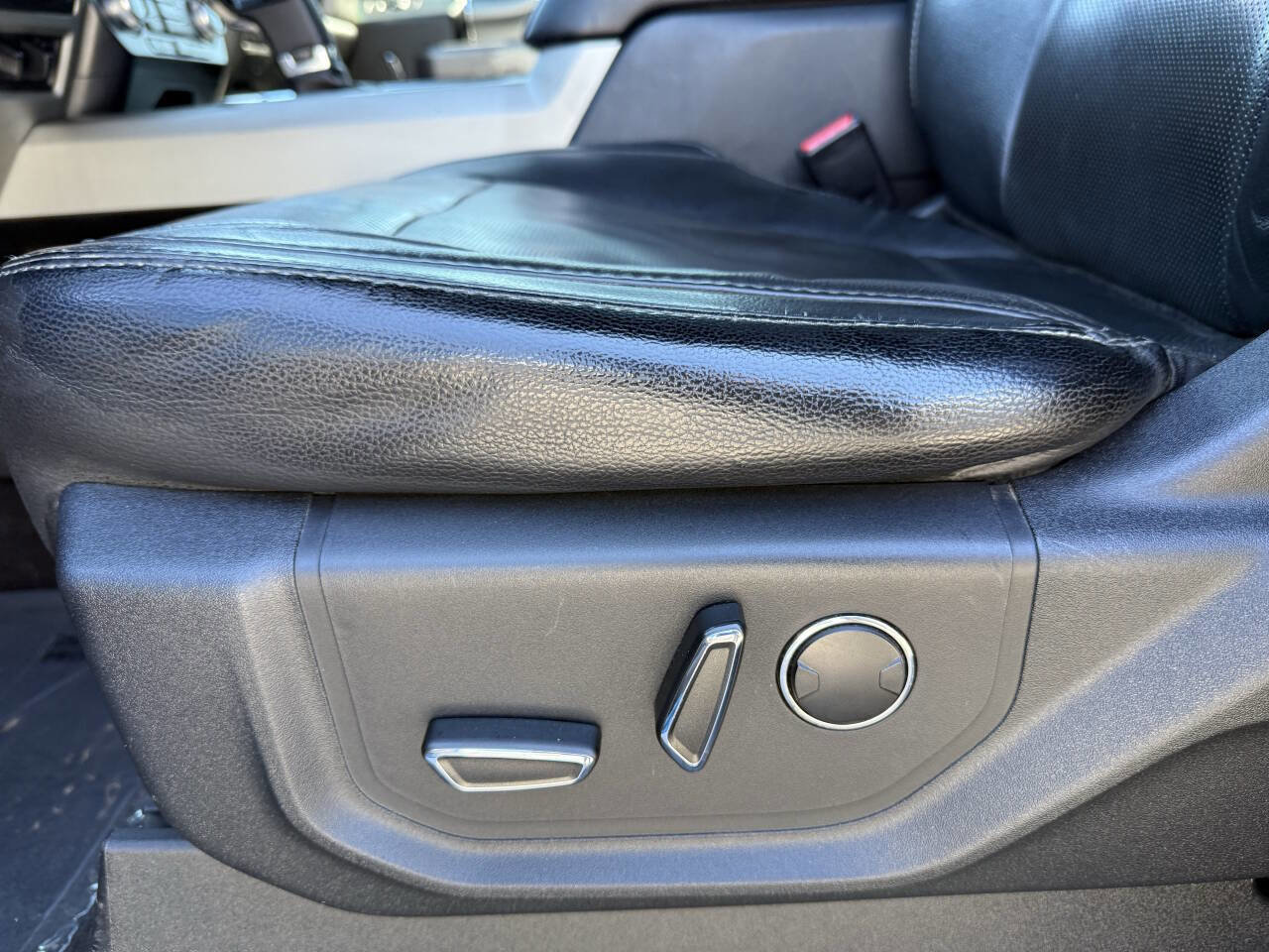 Used 2016 Ford F150 Lariat w/ Equipment Group 501A Mid image 12