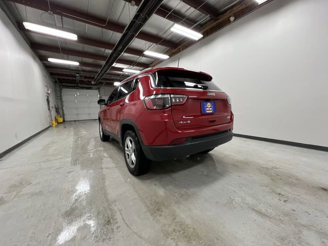 Used 2024 Jeep Compass Latitude image 6