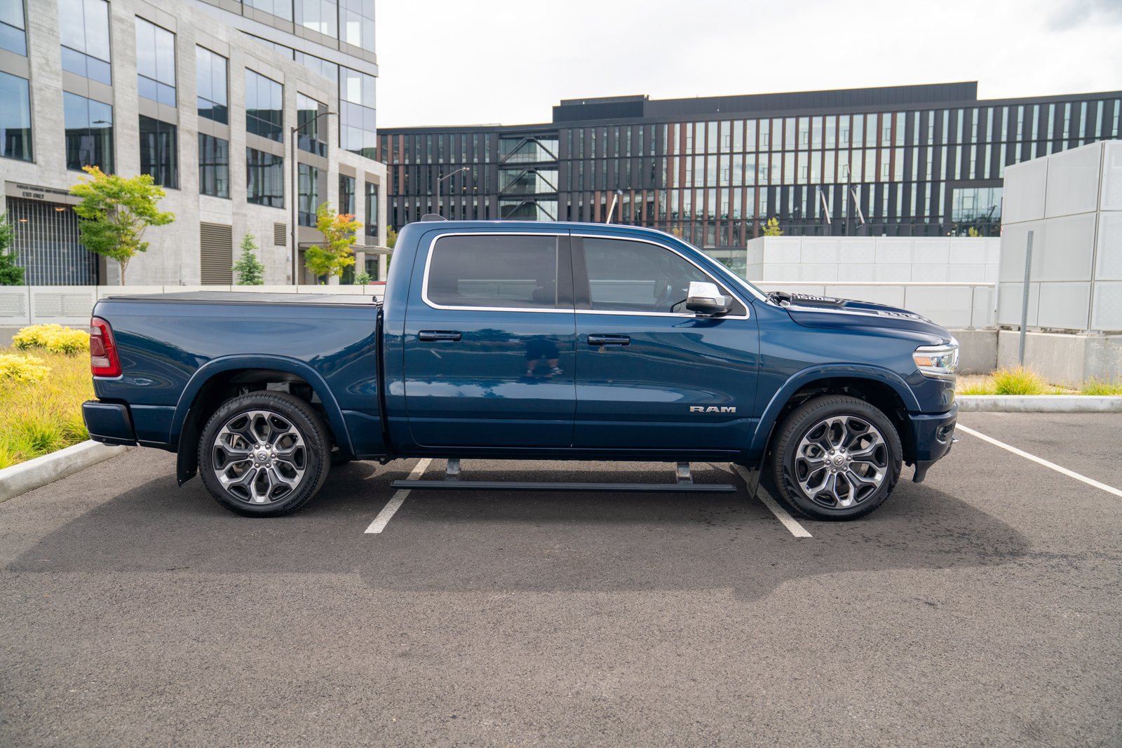 Used 2023 RAM 1500 Limited AWD/4WD image 8