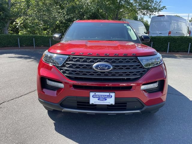 Used 2023 Ford Explorer XLT w/ Equipment Group 202A AWD/4WD image 2