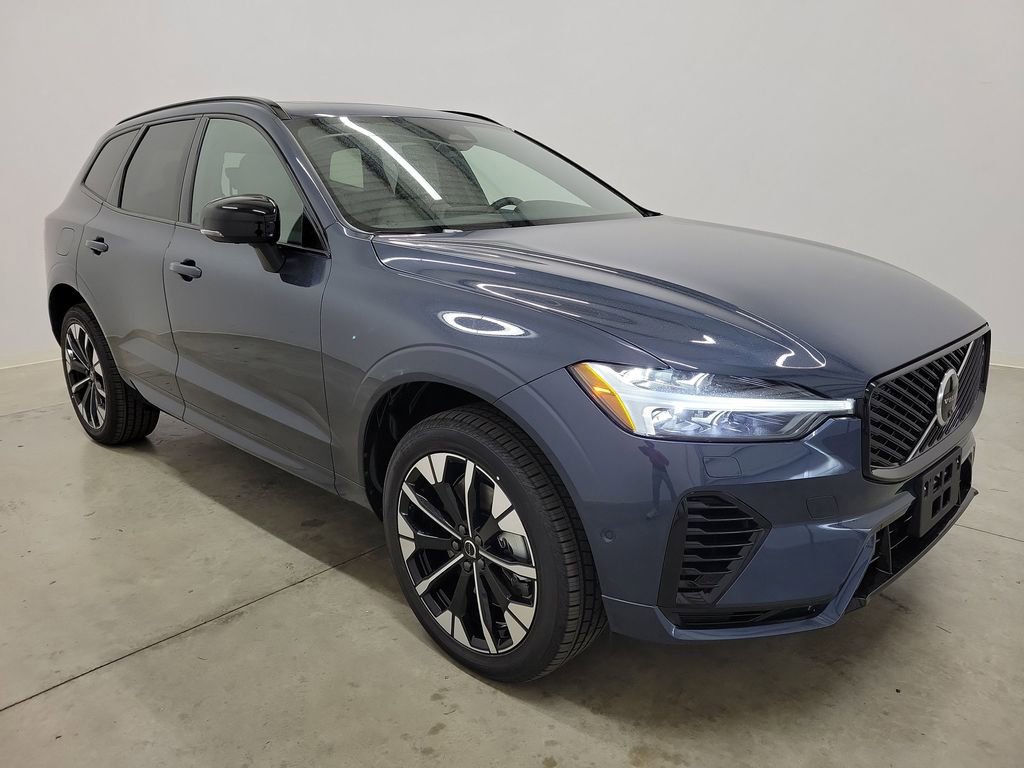 New 2026 Volvo XC60 T8 Plus w/ Protection Package Premier AWD/4WD image 4