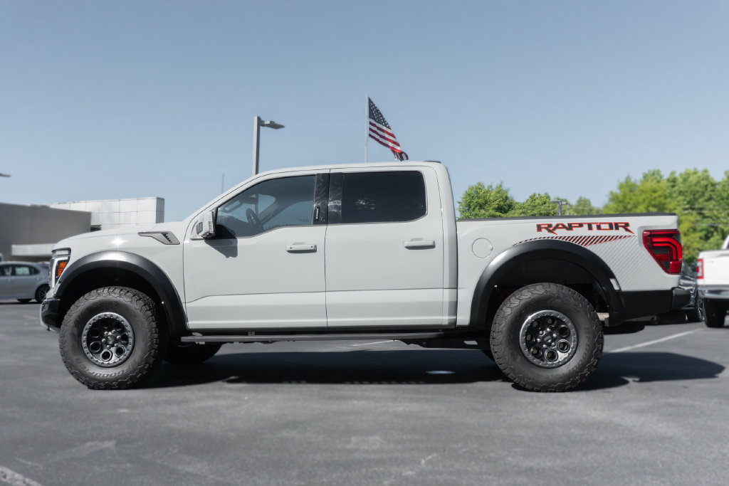 Used 2024 Ford F150 Raptor AWD/4WD image 6