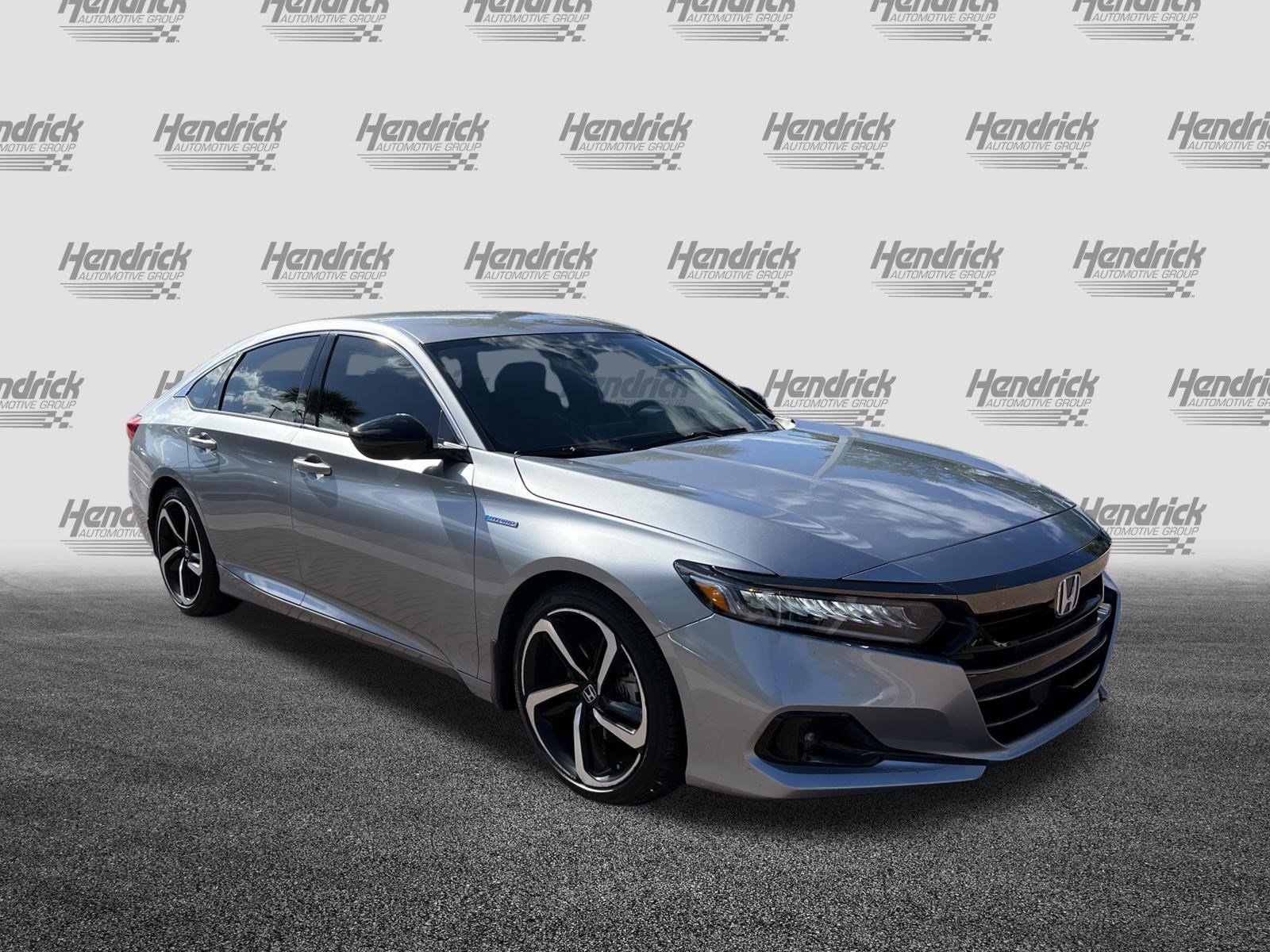 Used 2022 Honda Accord Sport image 2