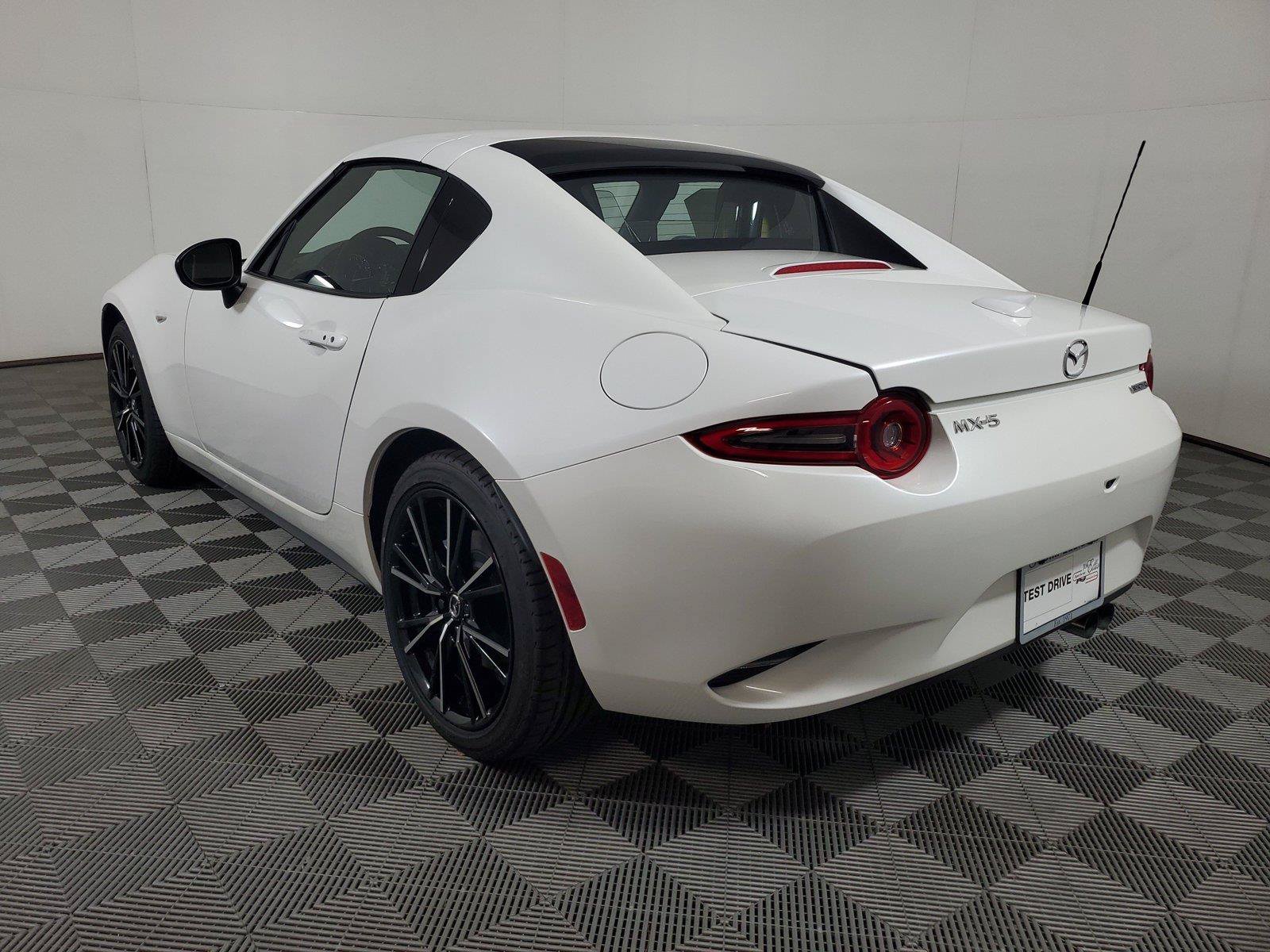 New 2026 MAZDA MX-5 Miata RF Grand Touring RWD image 4