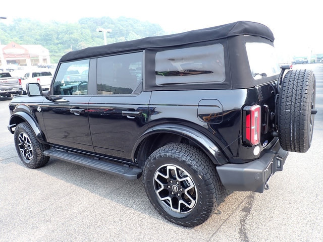 Used 2022 Ford Bronco Outer Banks AWD/4WD image 3