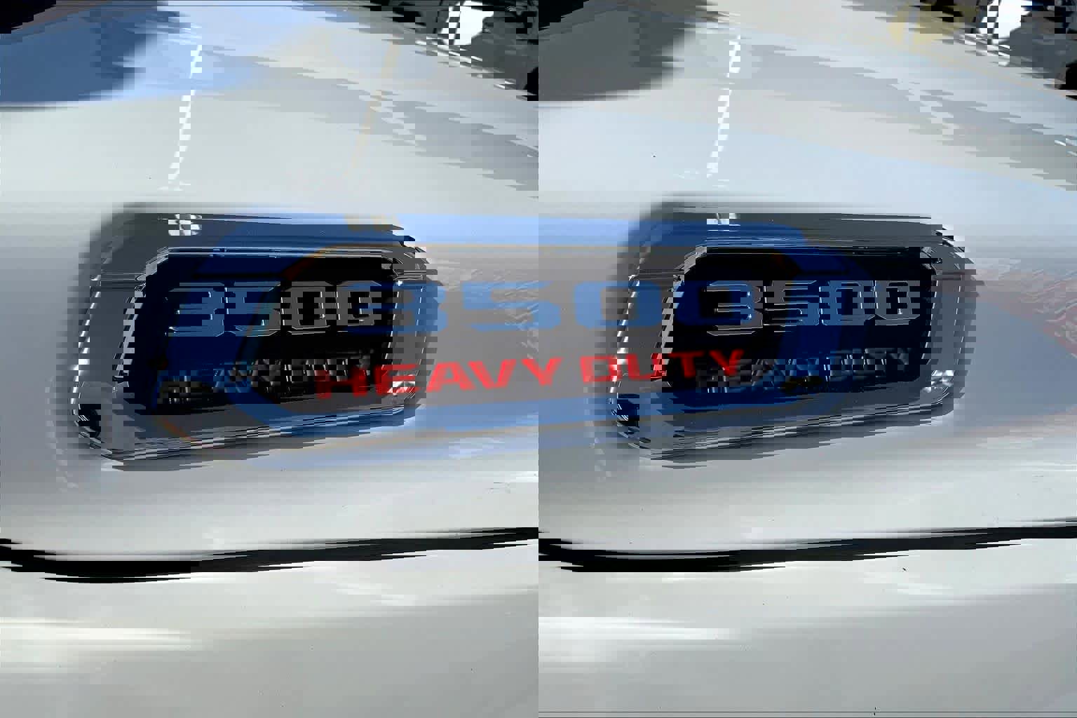 Used 2024 RAM 3500 Tradesman w/ Safety Group image 27