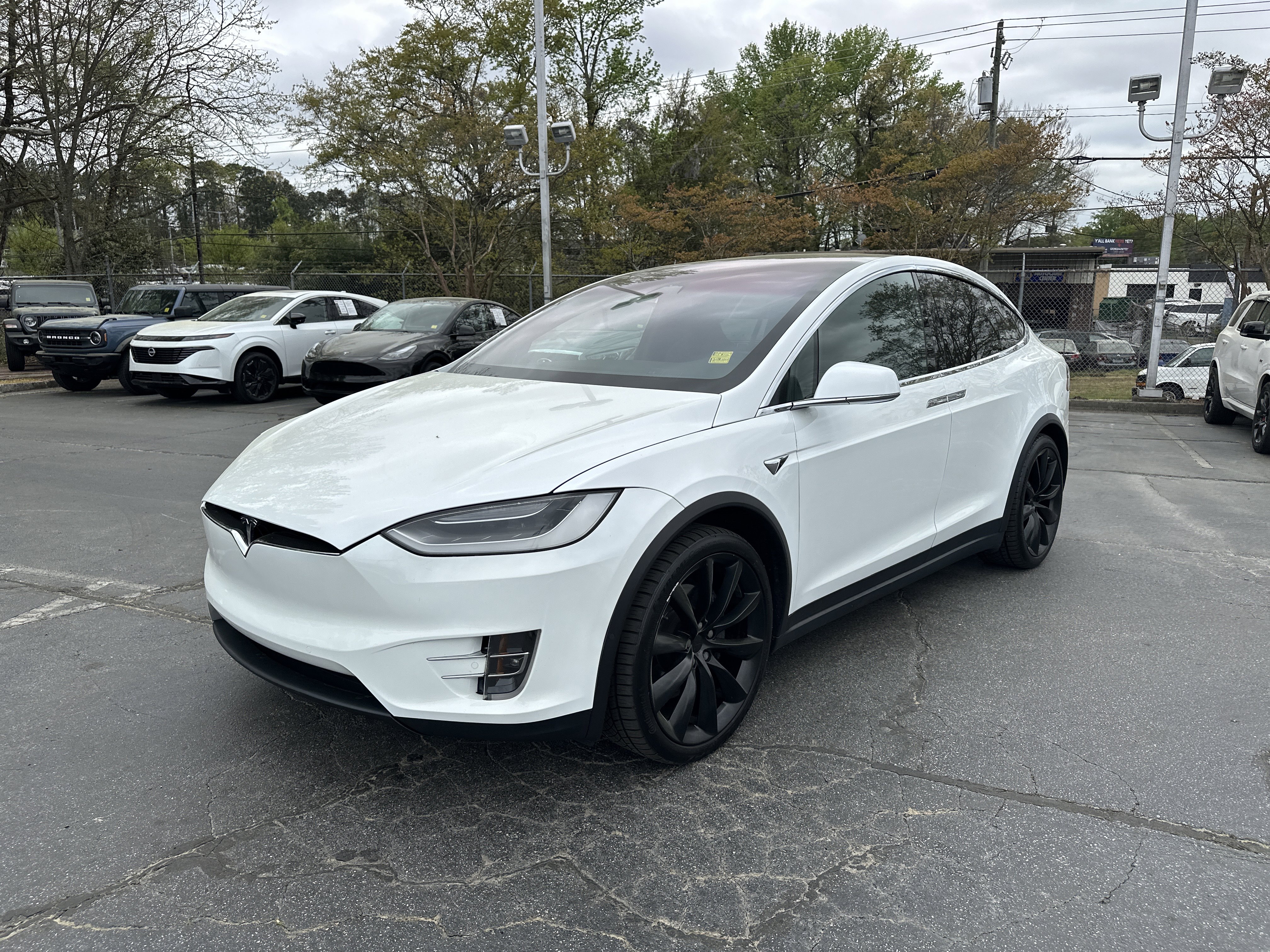 Used 2019 Tesla Model X Long Range image 5