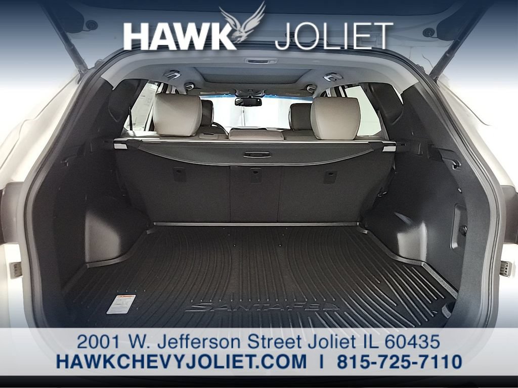 Used 2017 Hyundai Santa Fe Sport w/ Cargo Package FWD image 21