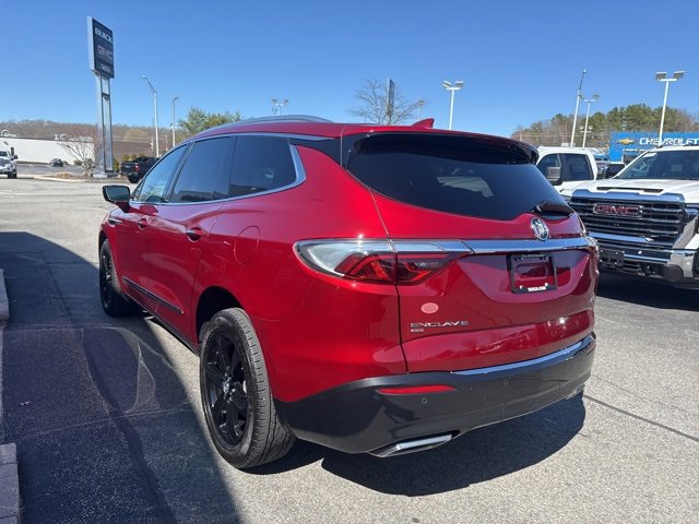 Used 2023 Buick Enclave Essence w/ Experience Buick Package image 6