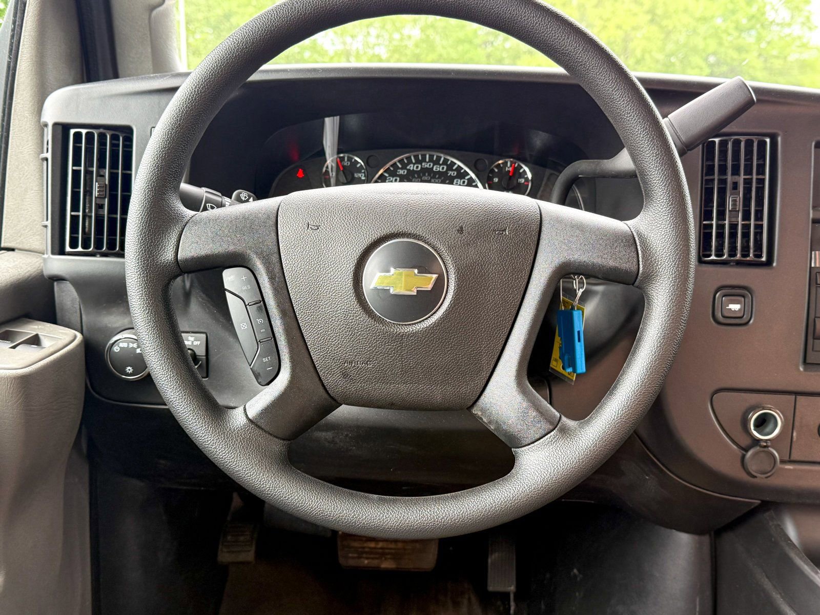 New 2025 Chevrolet Express 3500 w/ Power Convenience Package image 25