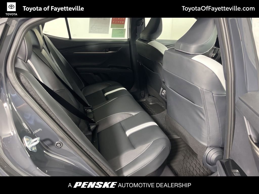 Used 2026 Toyota Camry SE w/ Convenience Package FWD image 7