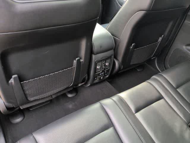Used 2020 Jeep Grand Cherokee Overland image 18