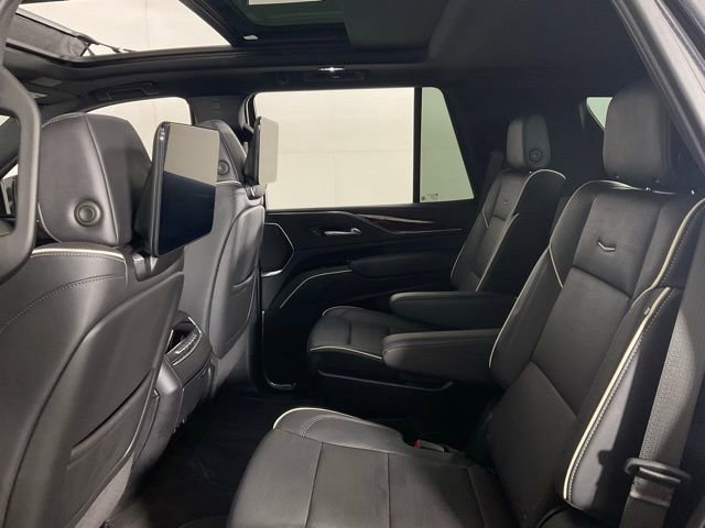Certified 2024 Cadillac Escalade Premium Luxury image 30