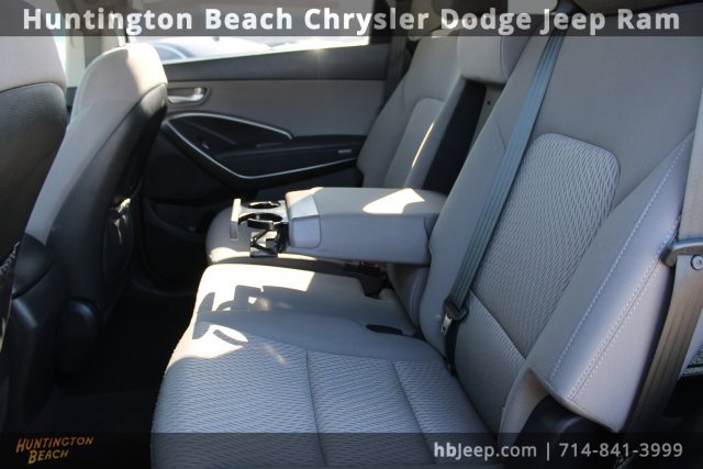 Used 2018 Hyundai Santa Fe SE image 32