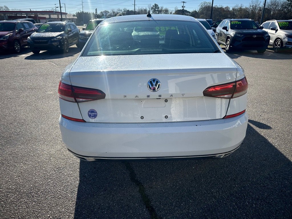 Used 2020 Volkswagen Passat 2.0T SE FWD image 4