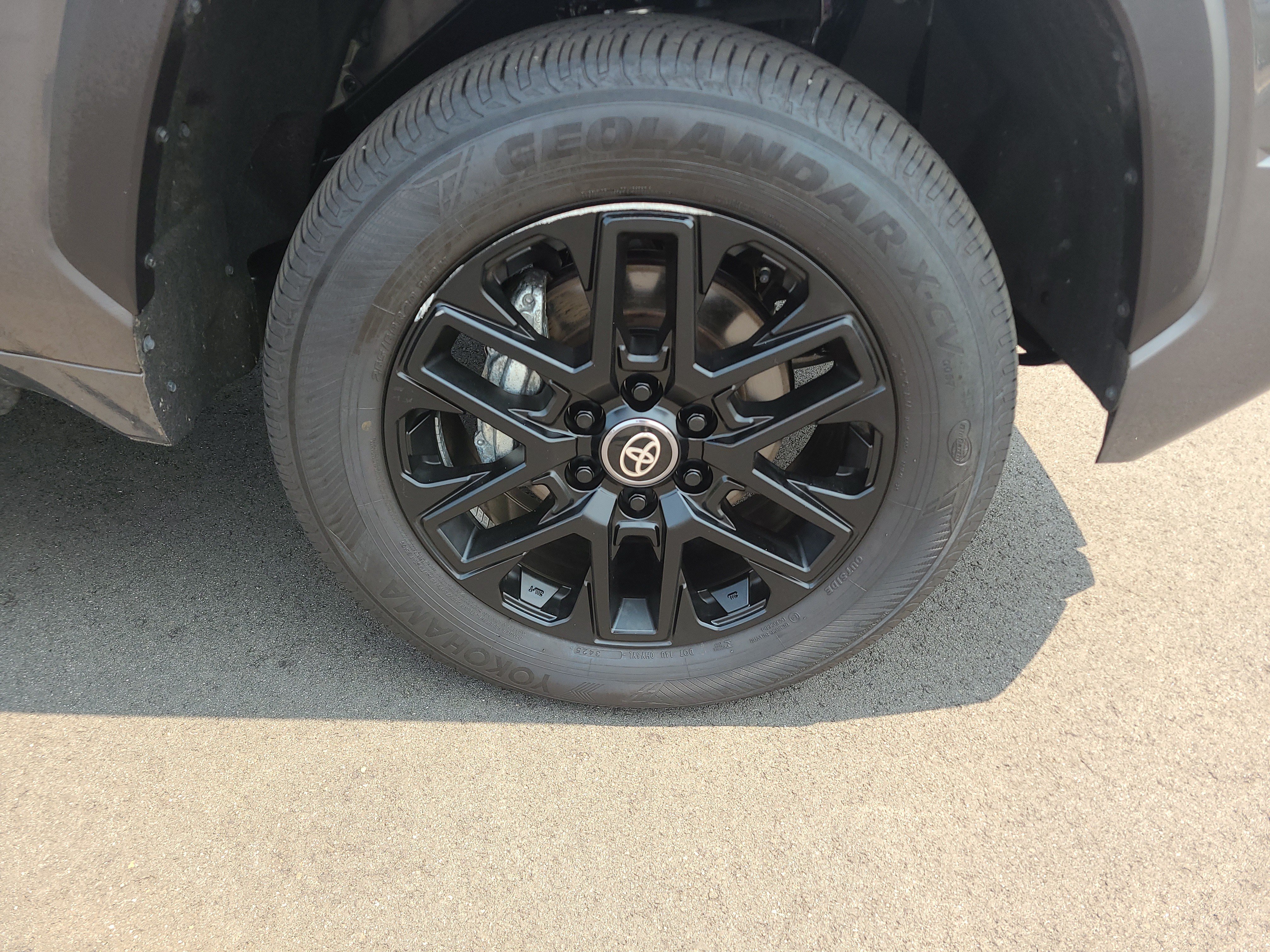 Certified 2026 Toyota Tundra Limited AWD/4WD image 12