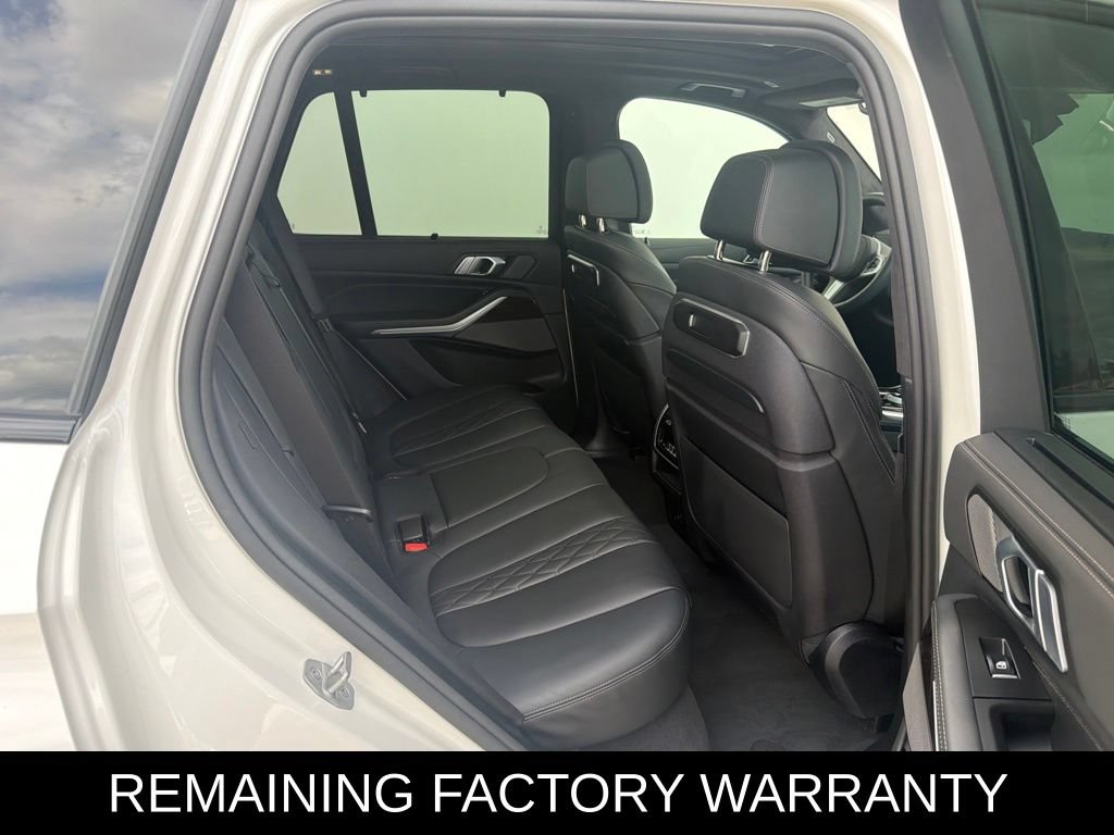 Used 2025 BMW X5 xDrive40i w/ Executive Package AWD/4WD image 11