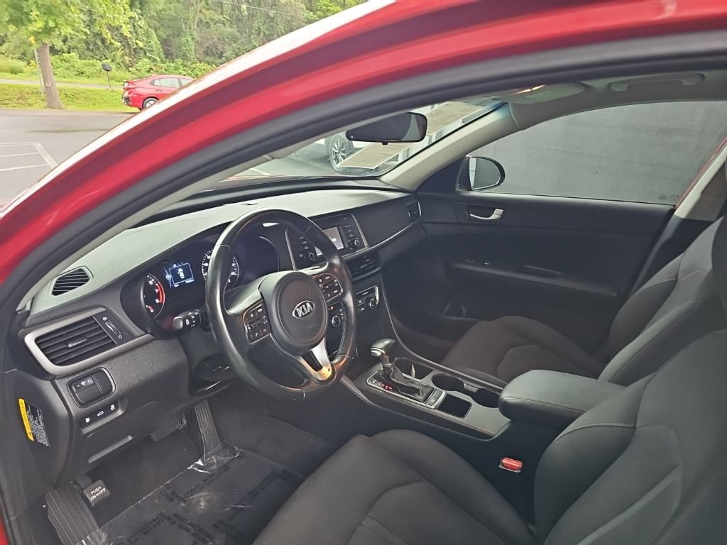 Used 2017 Kia Optima LX FWD image 32