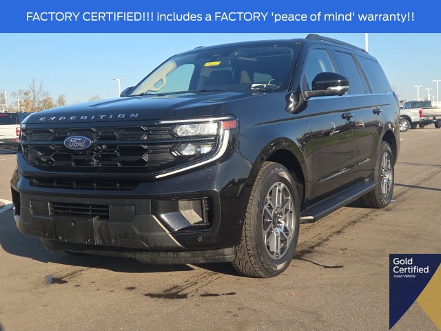 Used 2025 Ford Expedition Active AWD/4WD image 2