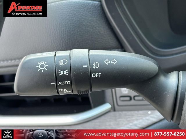 Used 2024 Toyota Grand Highlander Limited AWD/4WD image 28