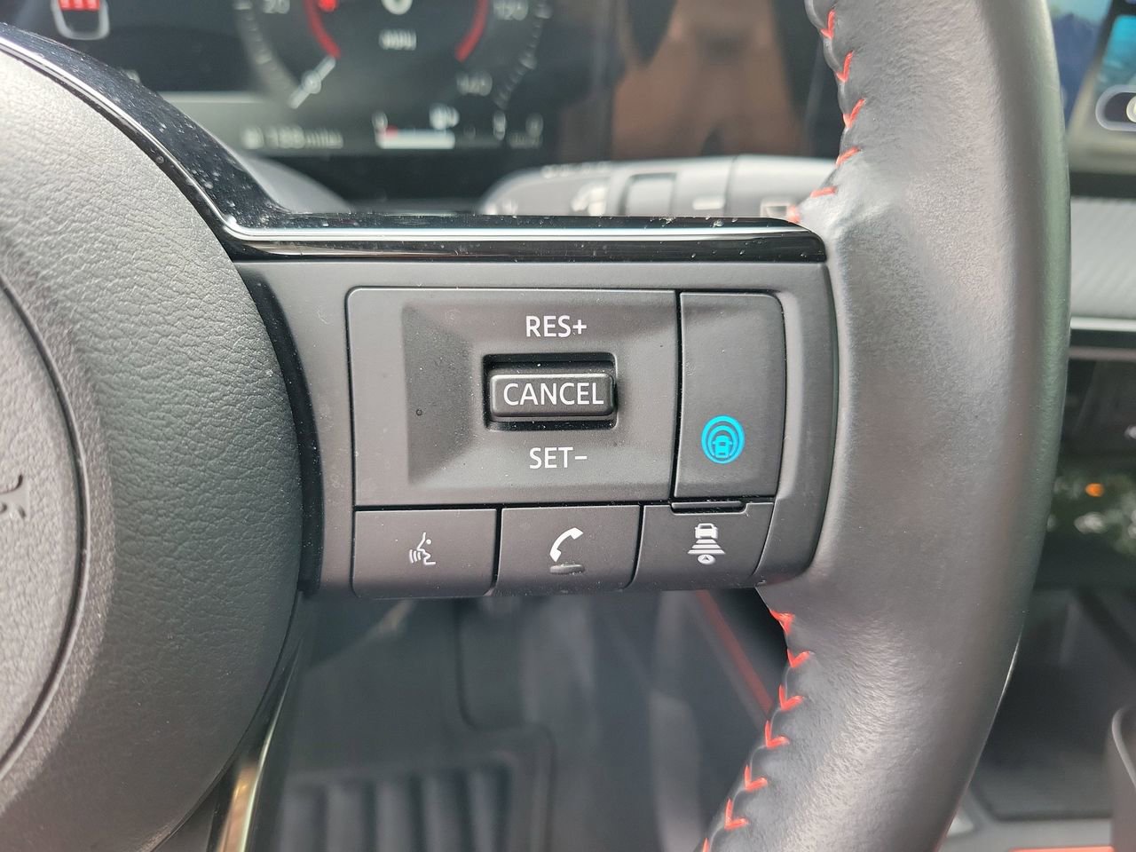 Used 2025 Nissan Kicks SR image 20