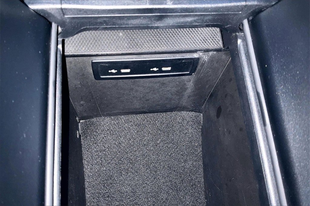 Used 2021 Mercedes-Benz GLC 63 AMG 4MATIC image 16