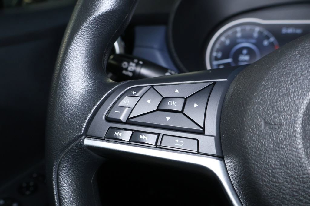 Used 2023 Nissan Versa SV image 19