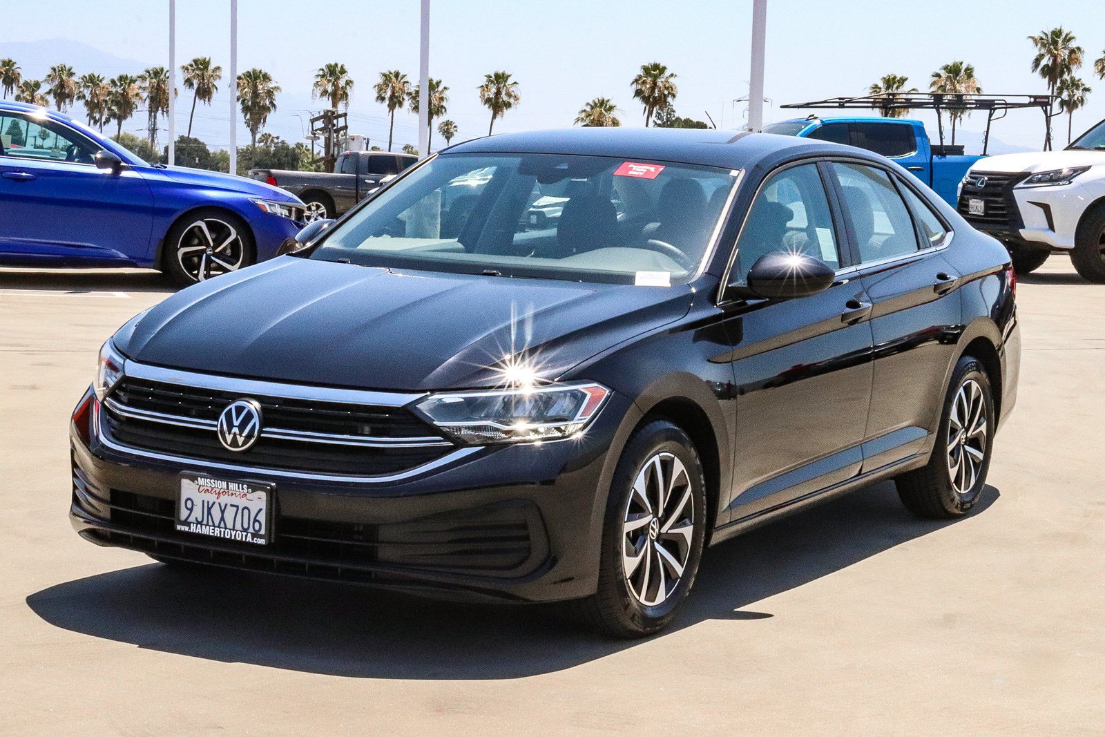 Used 2024 Volkswagen Jetta S FWD image 3