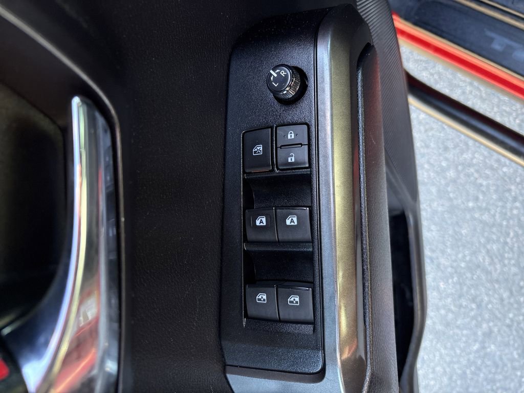 Used 2021 Toyota Tacoma TRD Off-Road w/ Technology Package image 11