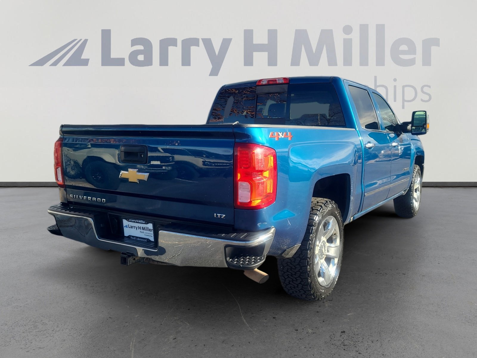 Used 2018 Chevrolet Silverado 1500 LTZ w/ Max Trailering Package image 5