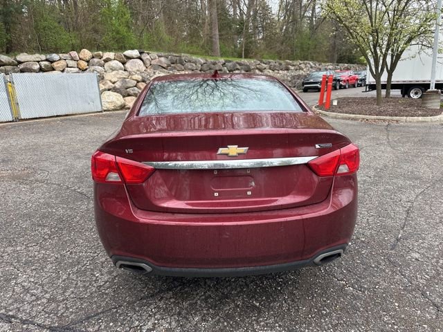 Used 2017 Chevrolet Impala Premier w/ Enhanced Convenience Package FWD image 4