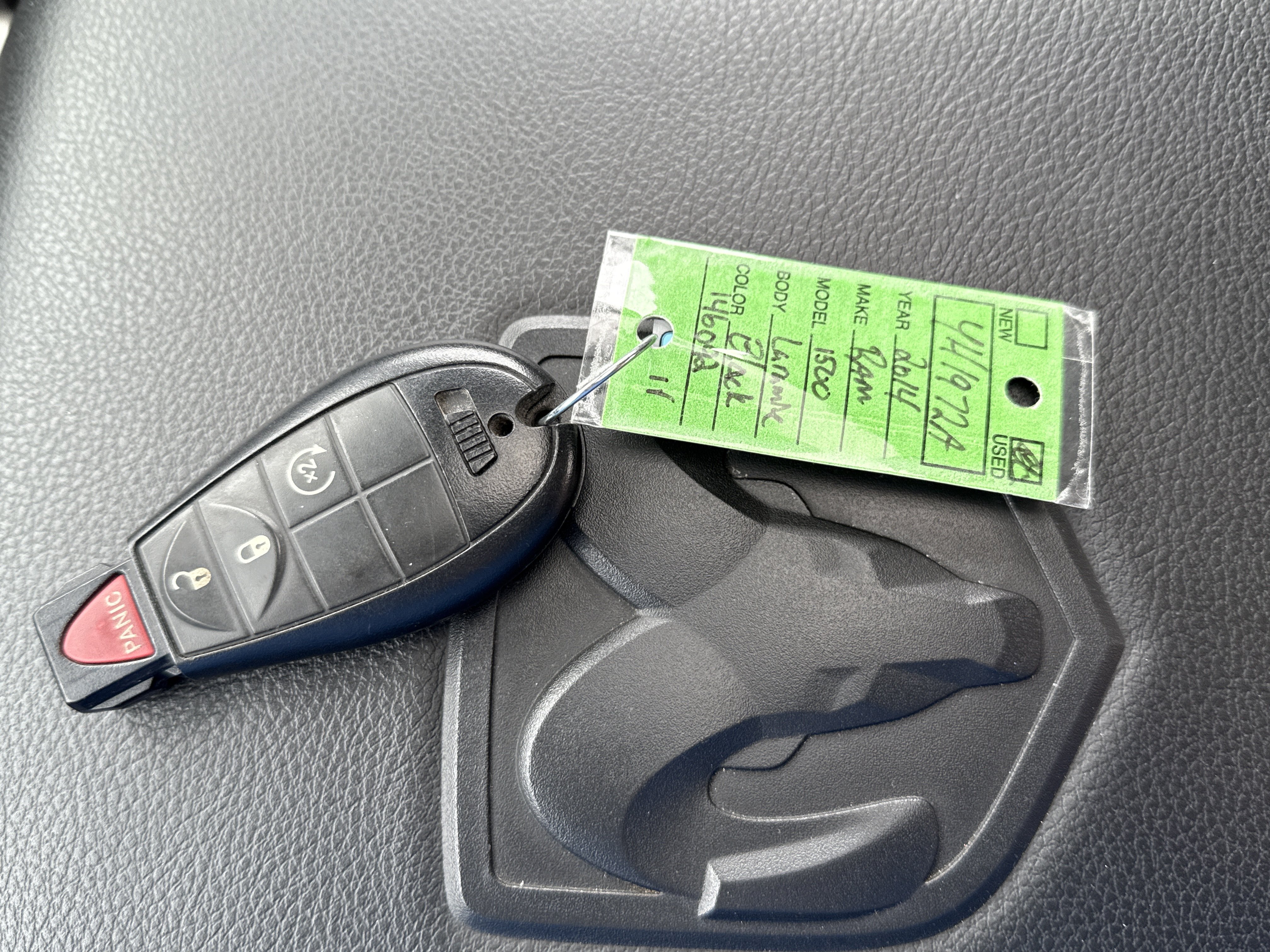 Used 2014 RAM 1500 Laramie AWD/4WD image 29