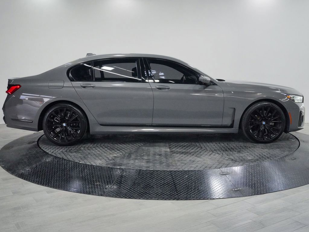 Used 2022 BMW 750i xDrive w/ Executive Package AWD/4WD image 5