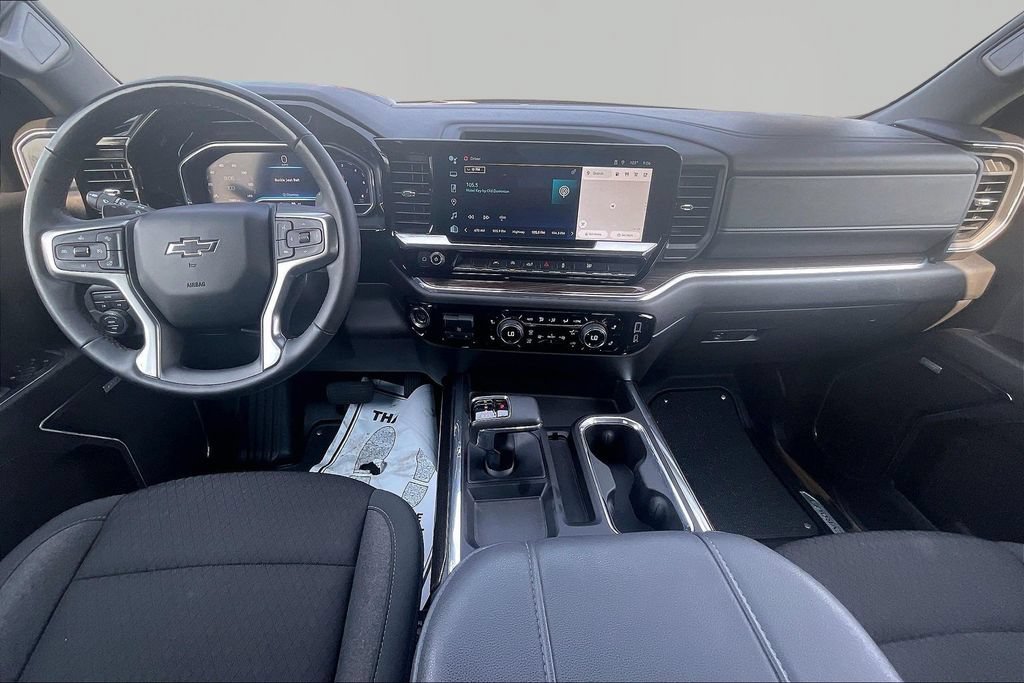 Used 2024 Chevrolet Silverado 1500 RST w/ Convenience Package II AWD/4WD image 9