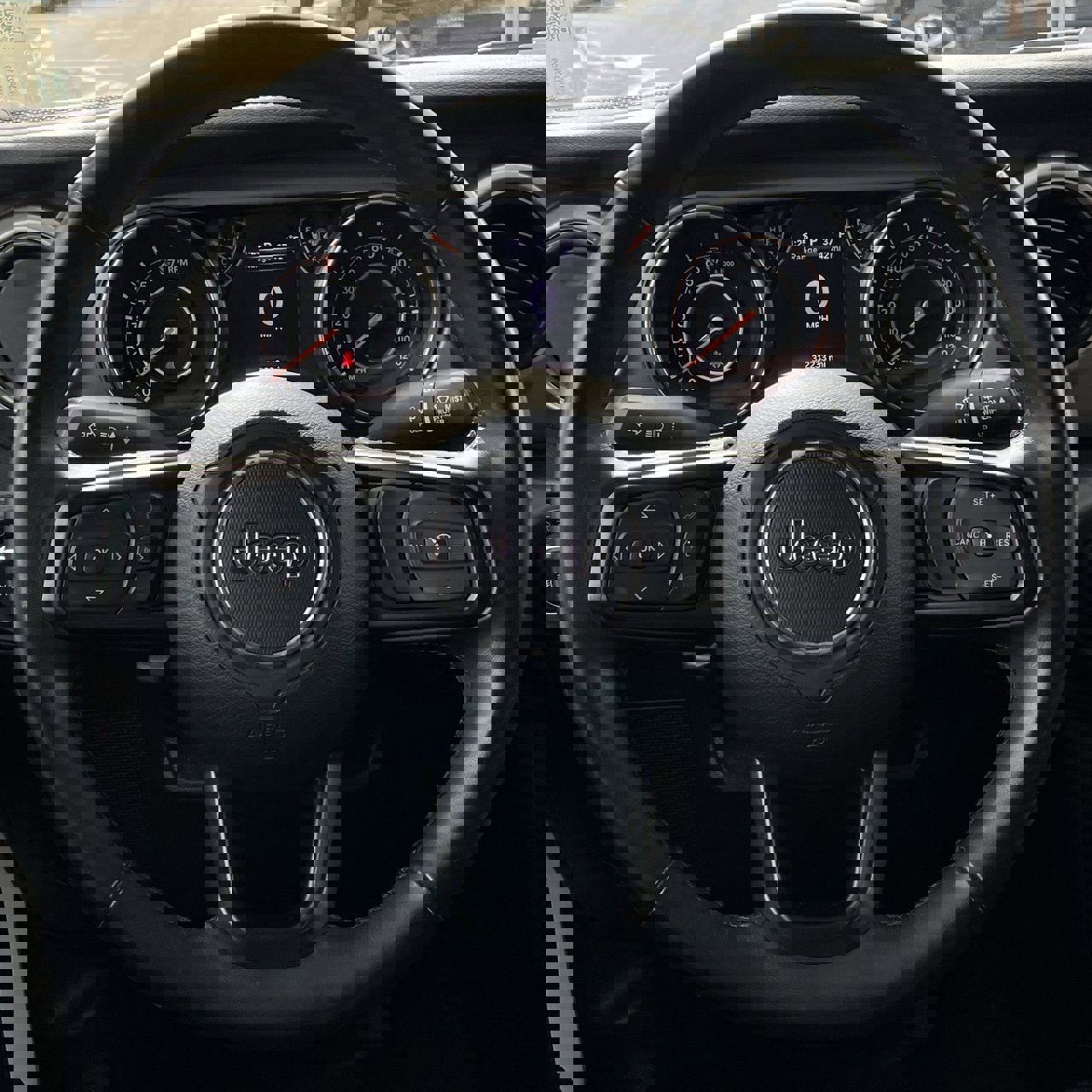 Used 2020 Jeep Wrangler Sport image 14